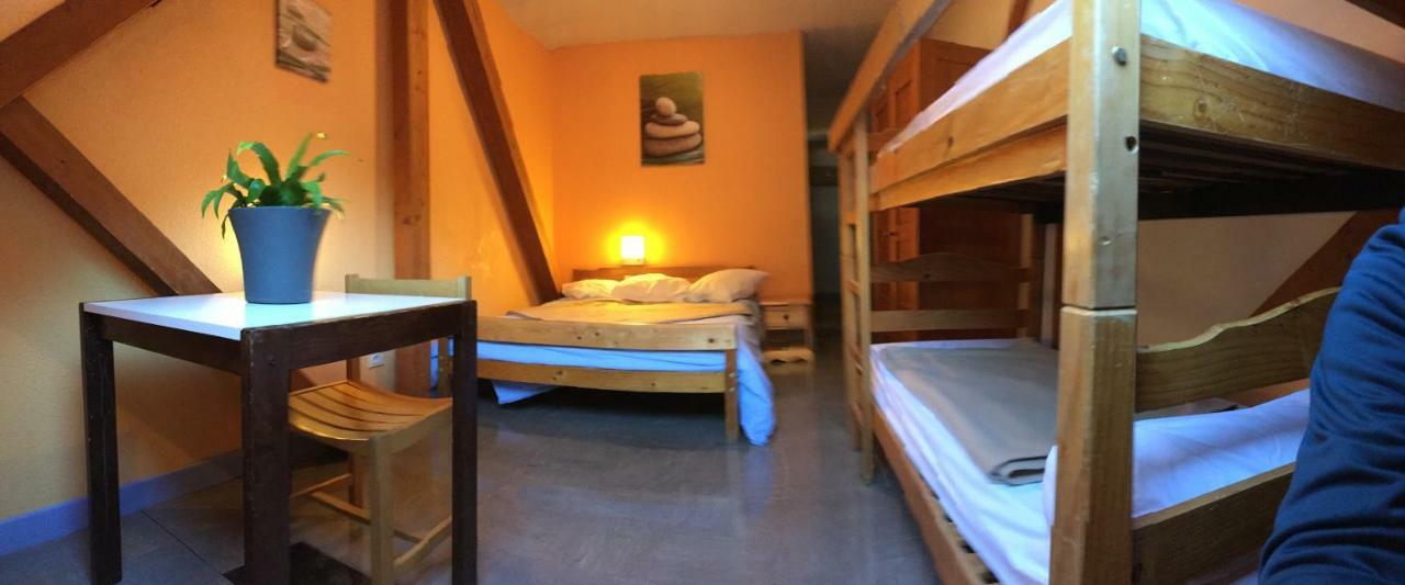 Auberge Familiale Relais Du Lys Cauterets Buitenkant foto